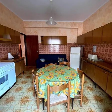 Apartment Appartamento Lucia *